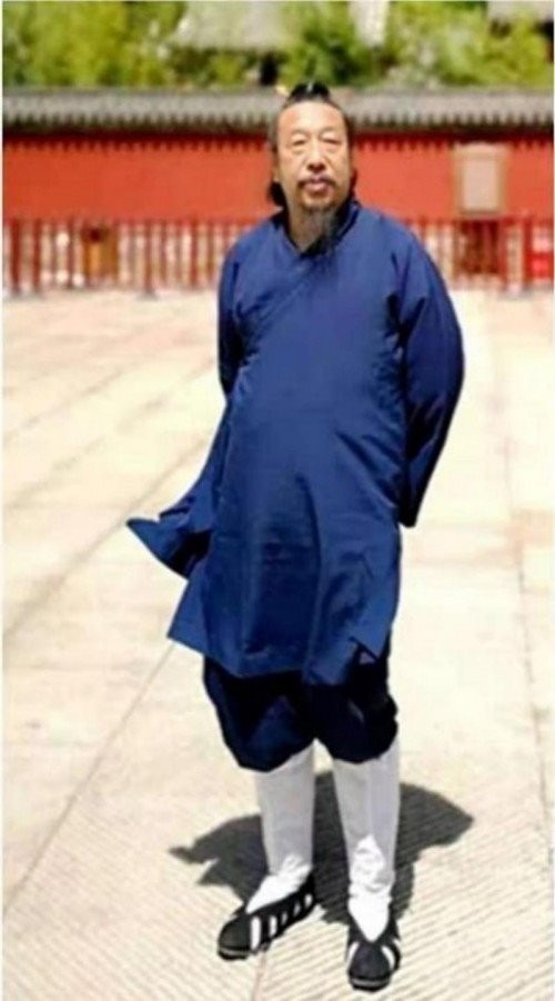 新春特别报道易学泰斗 ——程新宏