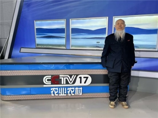 身残志坚铸医魂 一生坚守为中医 时代国医——李金祥